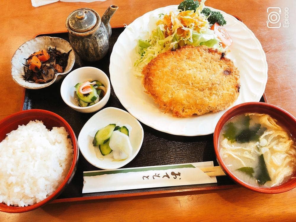 カフェ ド レストラン ベル