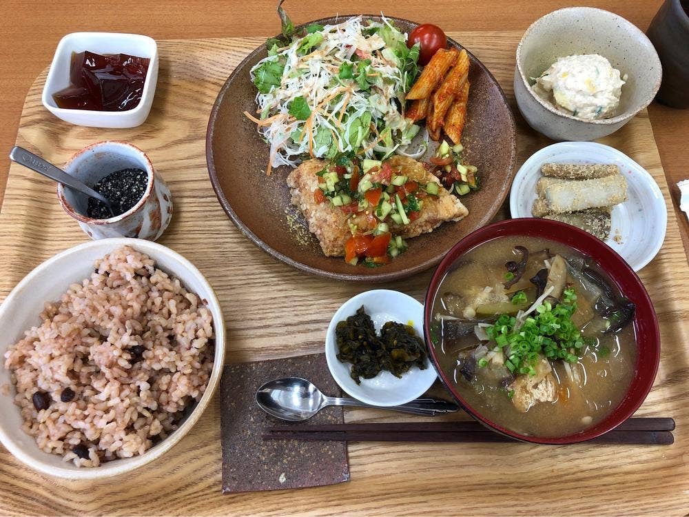 ENTER WAKE キッチン 和菜食堂