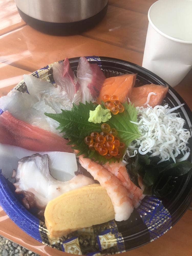 うおたけ鮮魚店やけんど～ 海鮮どんや