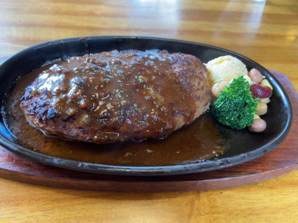 食堂 レオス