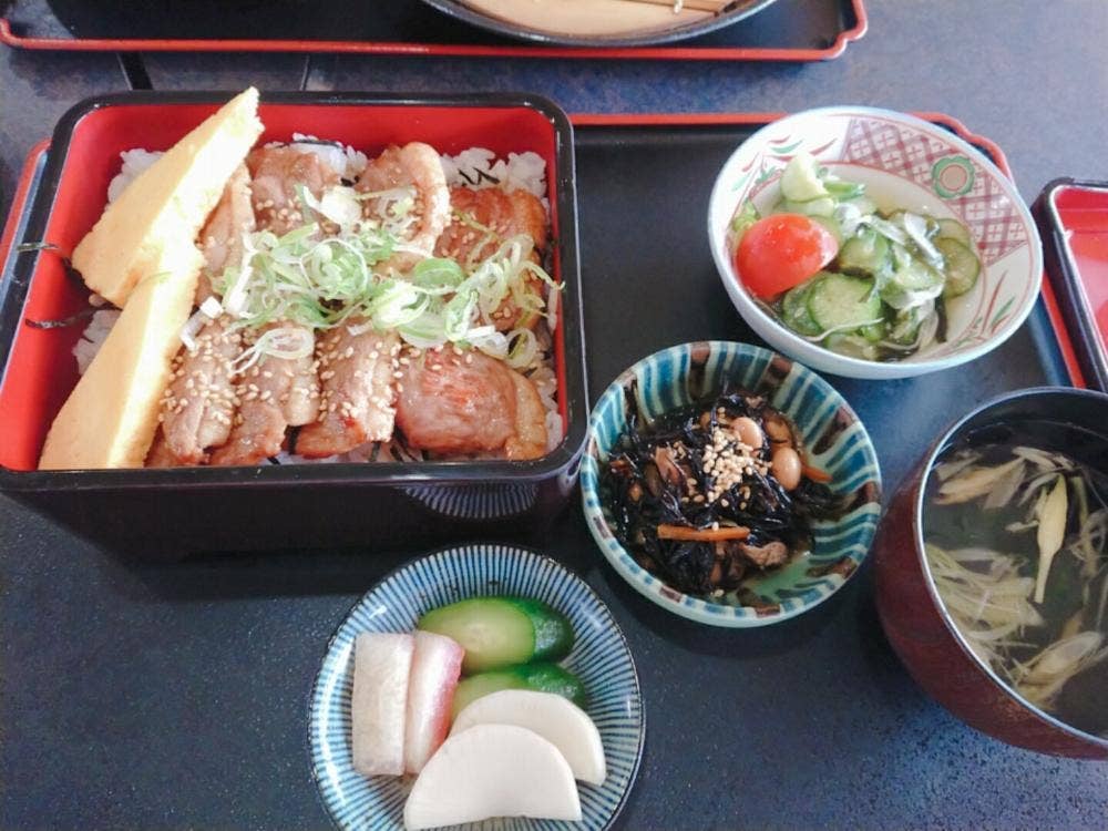 勝馬亭
