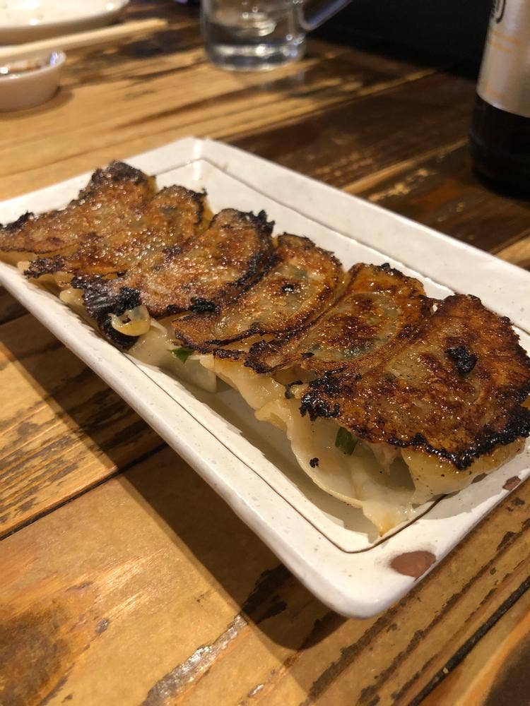 餃子家よこじい