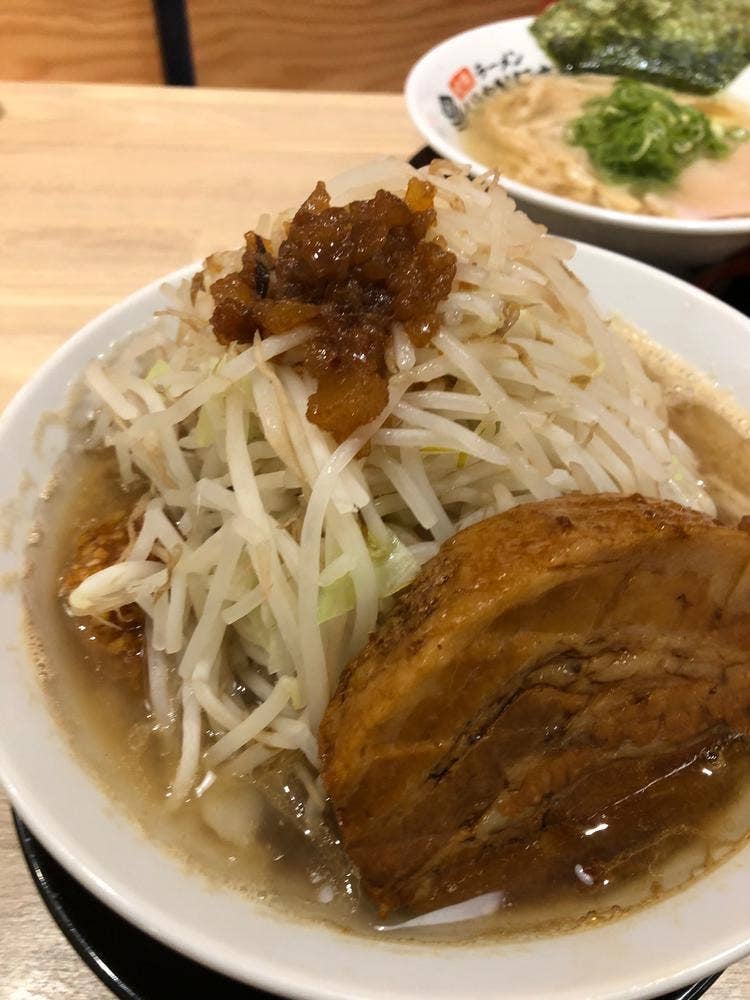 地鶏ラーメンくりや 製麺直売所