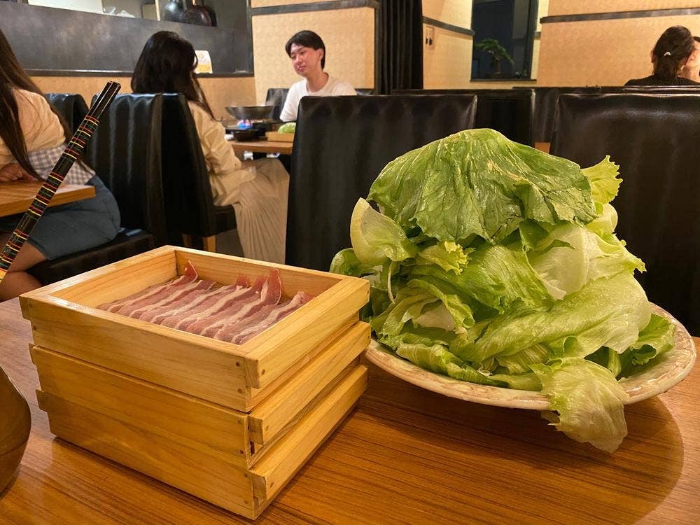 しゃぶしゃぶ・創作料理居酒屋 豚吟 栄店