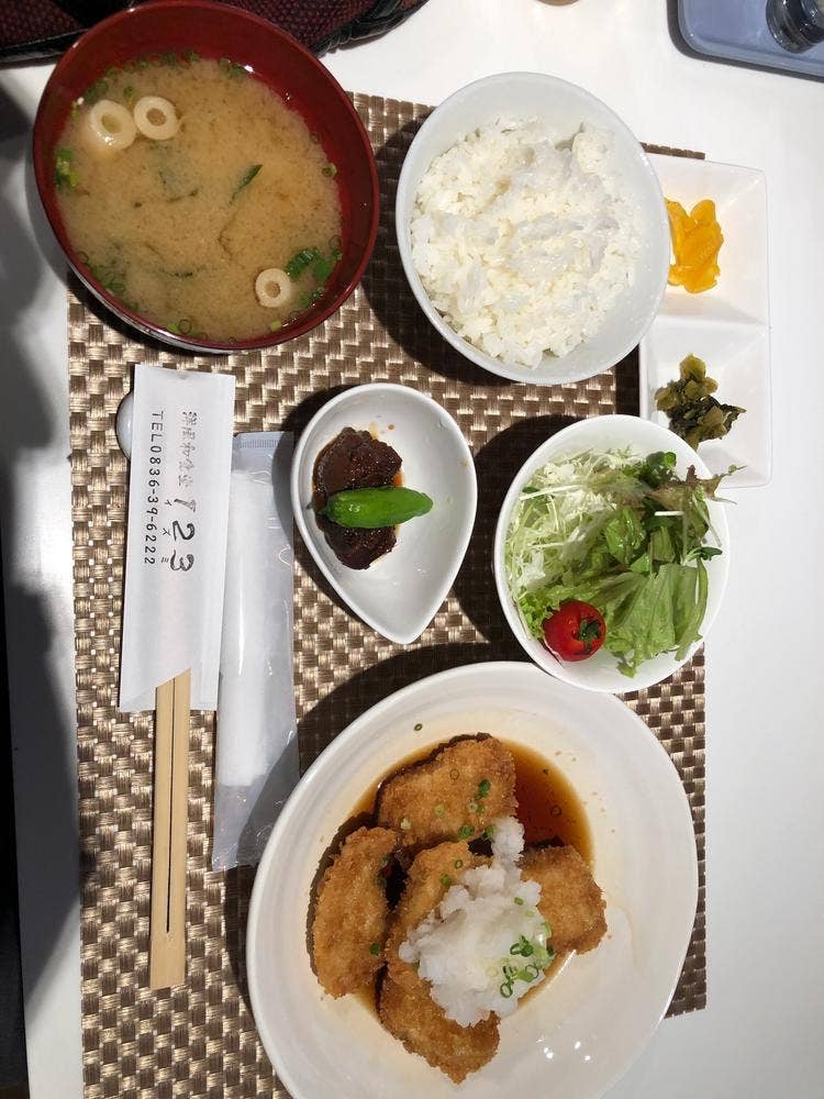 洋風和食堂1Z3