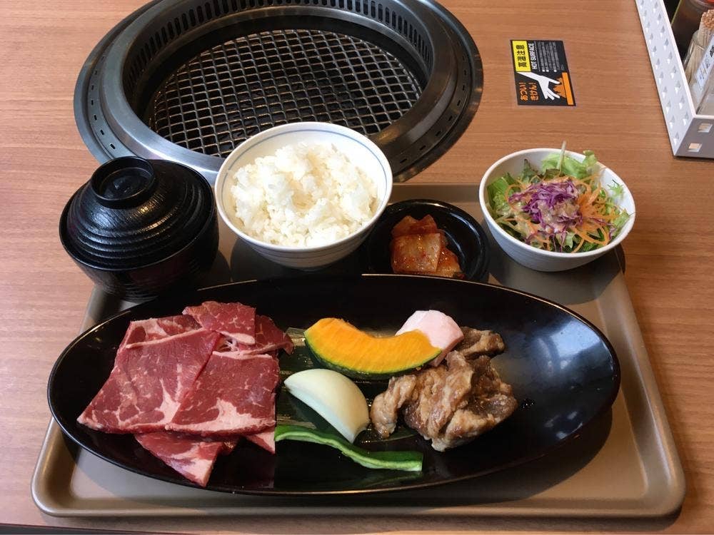丘の上のレストラン しらかんば