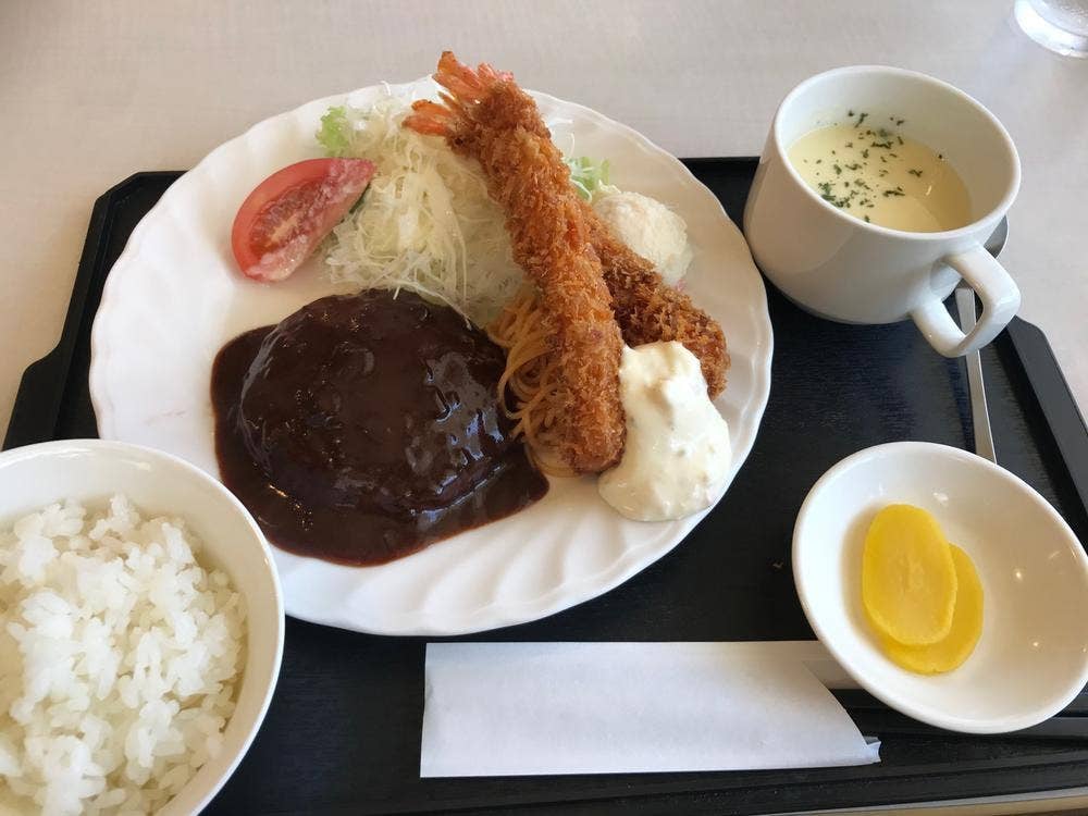 cafe&kitchen ぽえむ