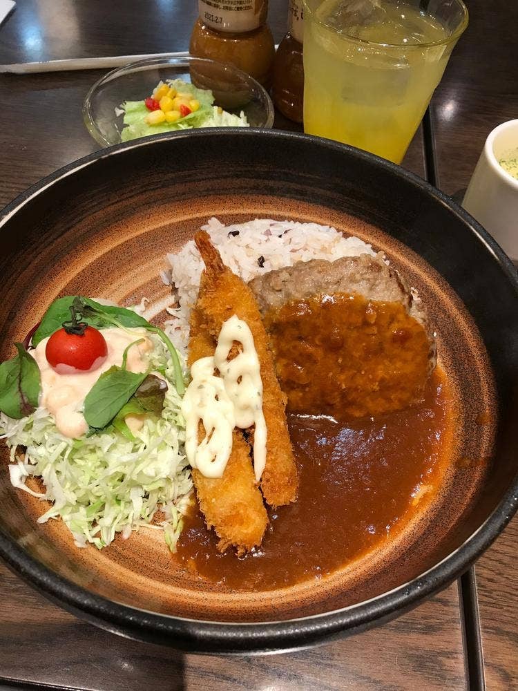 十六穀米オムライス&ドリア専門店 おむらいす亭 福岡ゆめタウン博多店