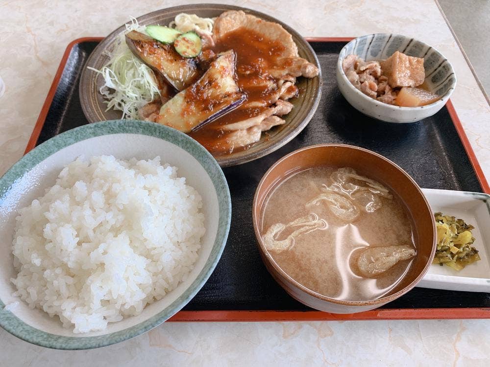よこやま