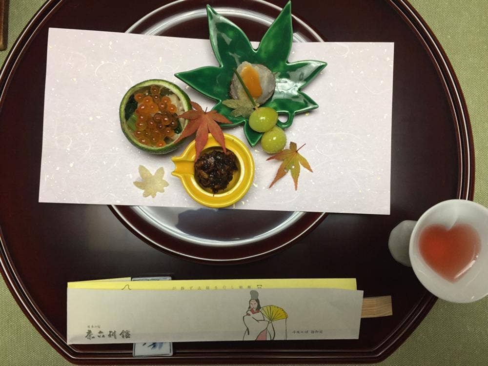 茶六別館