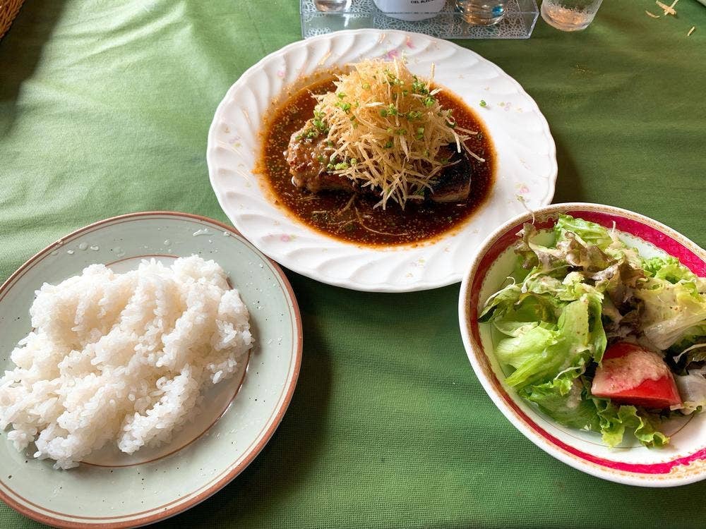 レストランいねや