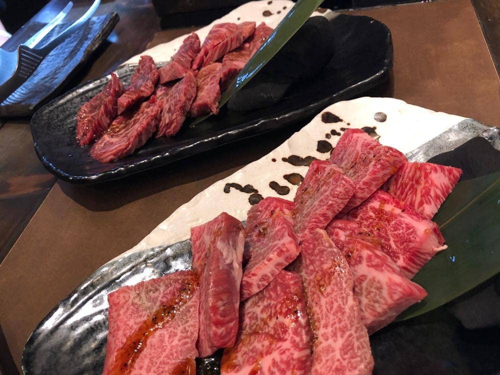炭火焼肉泉味亭