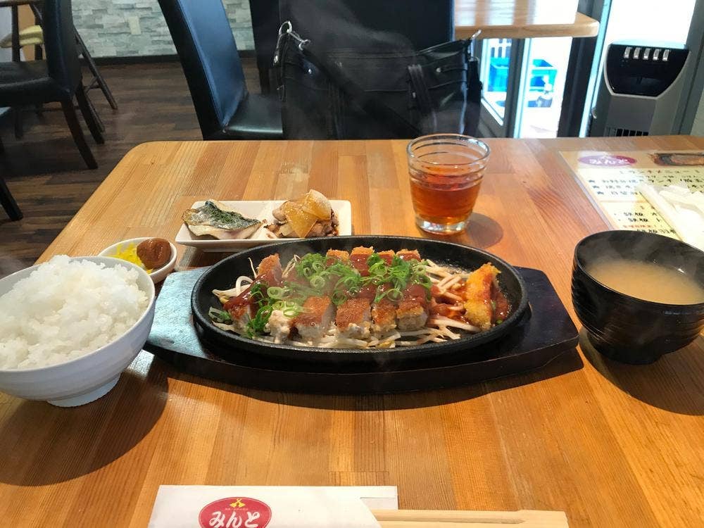 鉄板 お好み焼き みんと