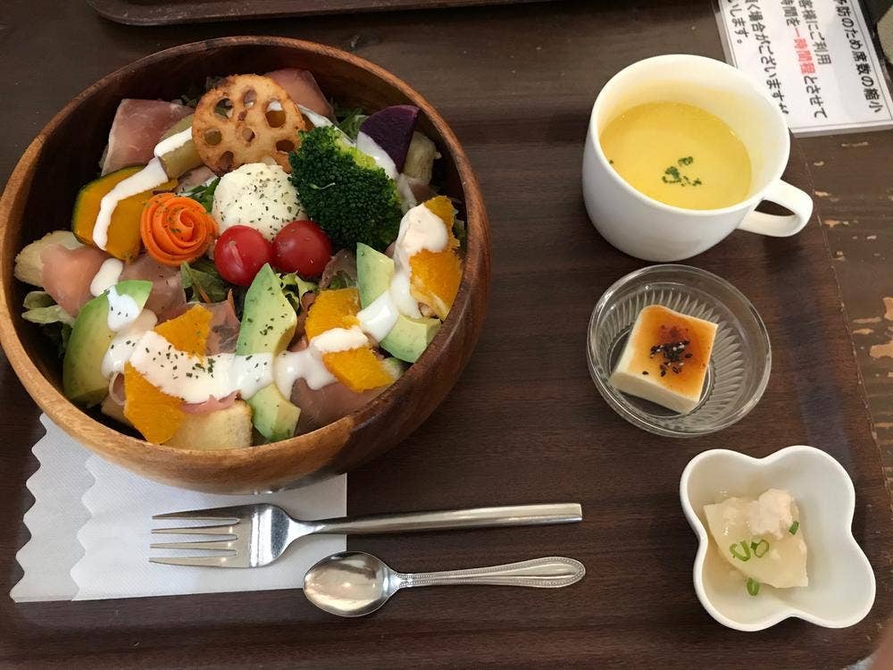 ガーデンカフェNANの木