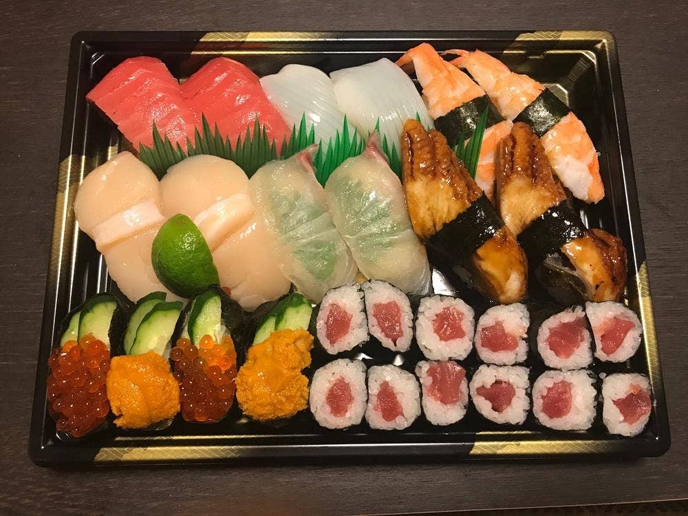 回転寿司 新竹 八尾店