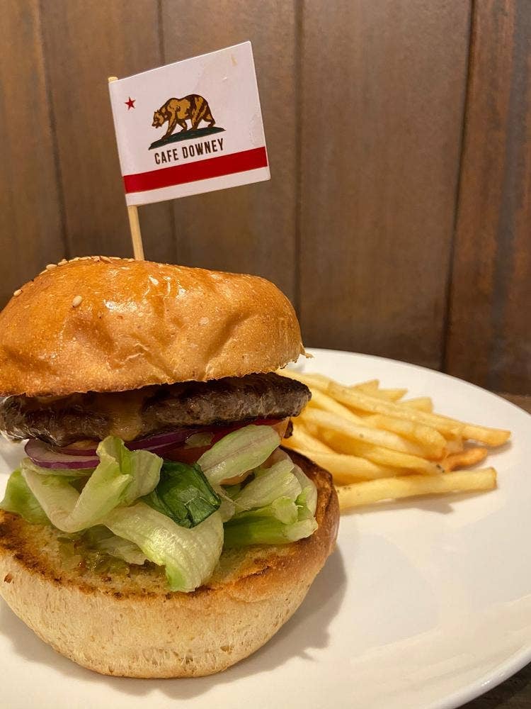 CafeDowney 植田店