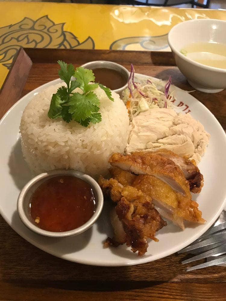 大阪カオマンガイカフェ