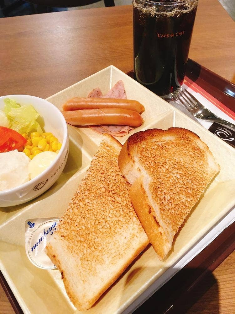 カフェ・ド・クリエ 箱崎町店