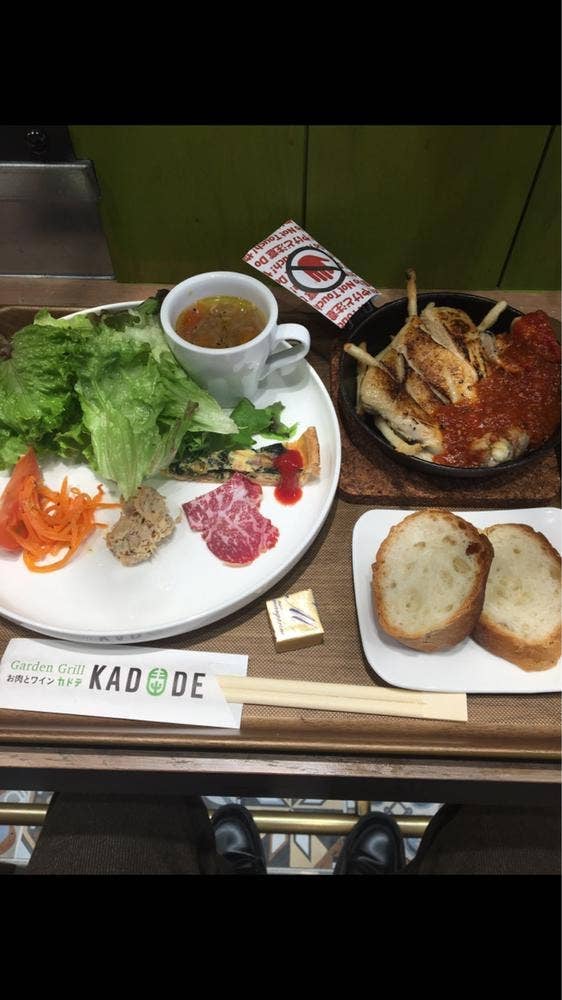 お肉とワイン カドデ