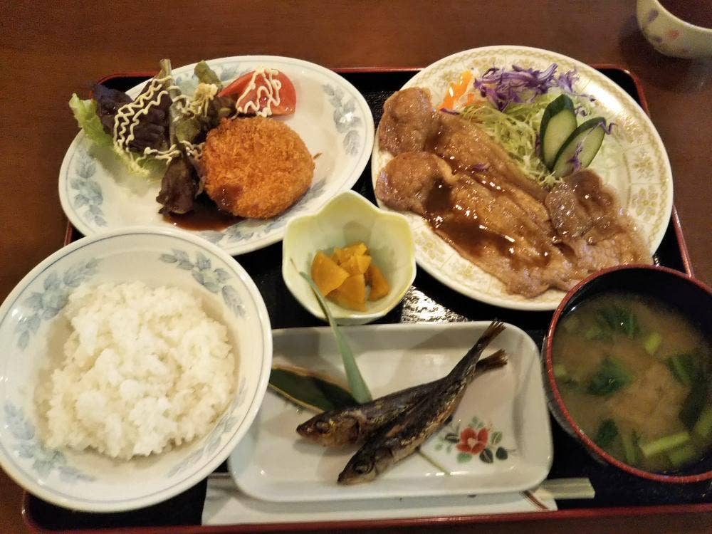 食彩亭 しげ路