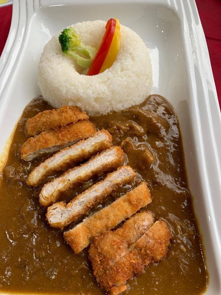 赤坂クーポール 砧店