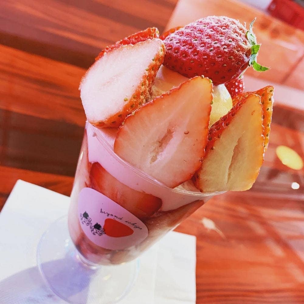 イチゴバナレ カフェ