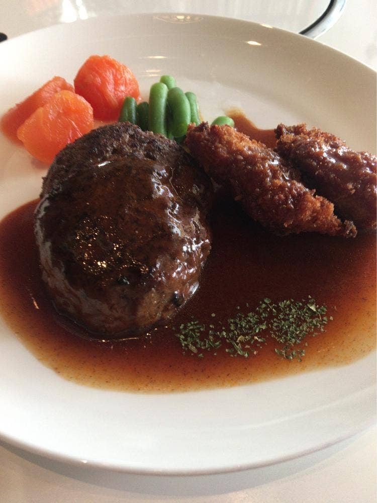 洋食黒毛和牛肉料理 びもん