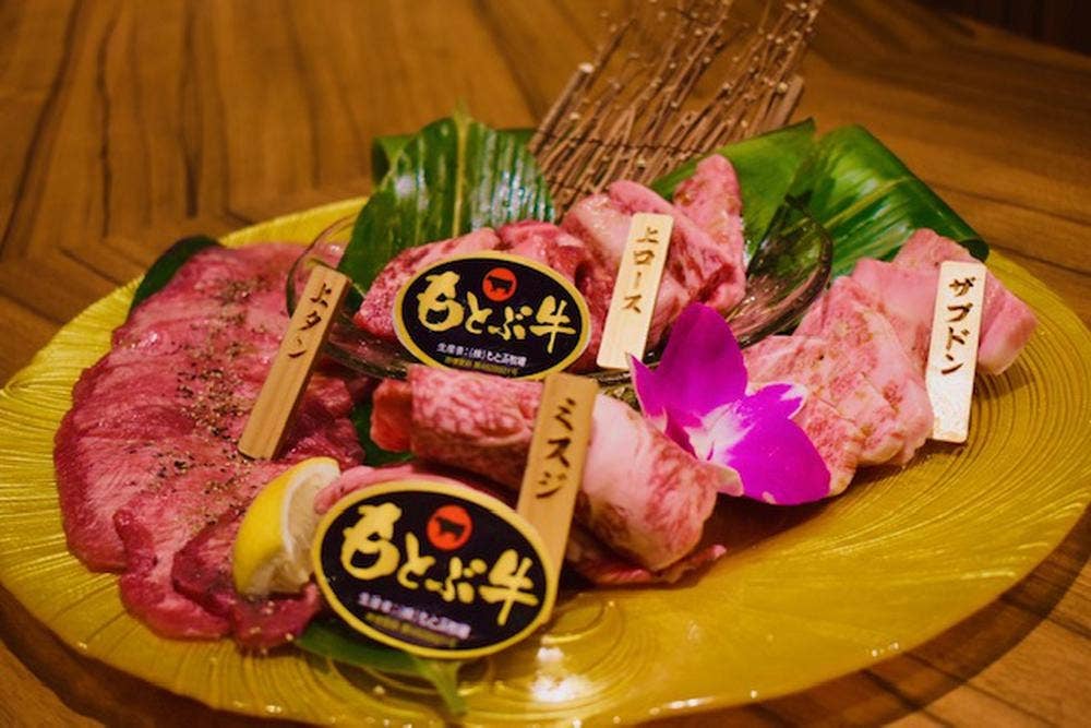 和牛焼肉専門店 BURIBUSHI ハナサキマルシェ店