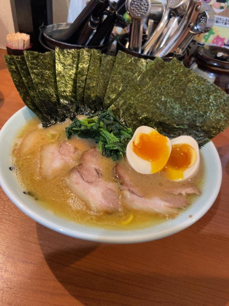 家系ラーメン 蔵人家