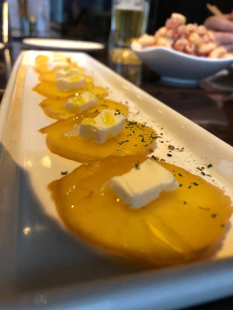 やきとりdeワイン酒場 Hirukara