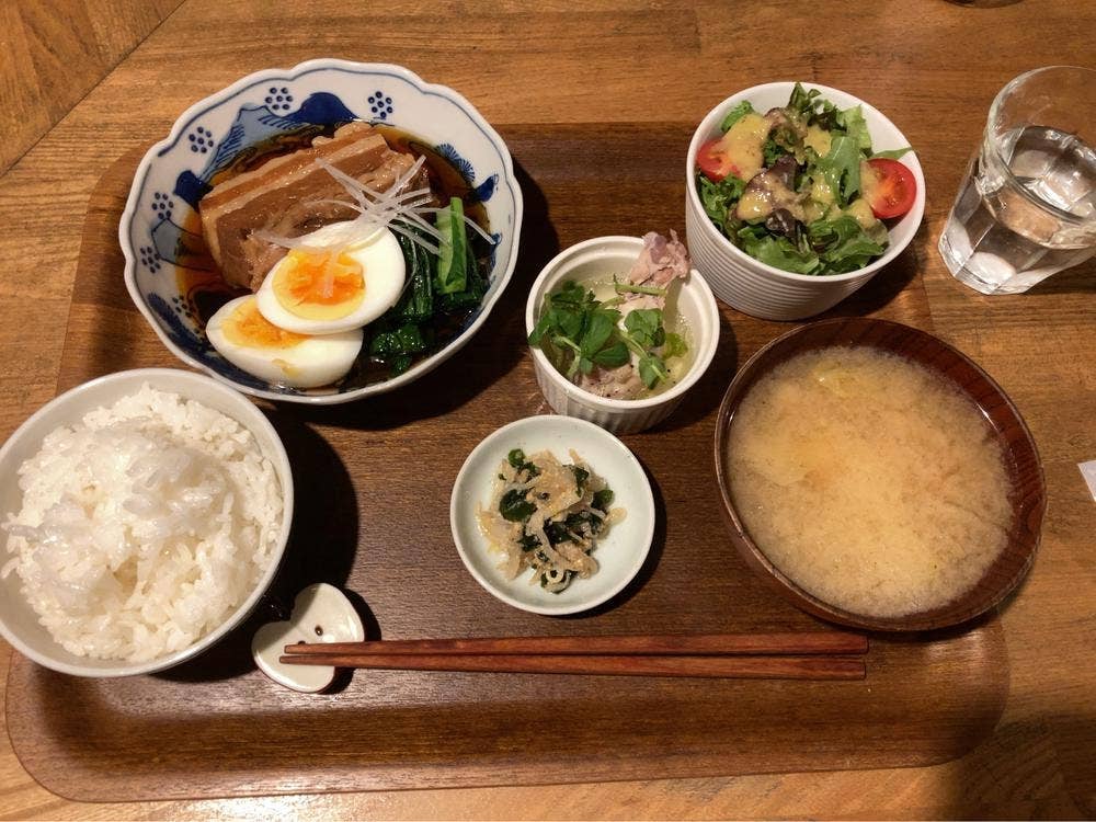 榴岡の食卓 eato