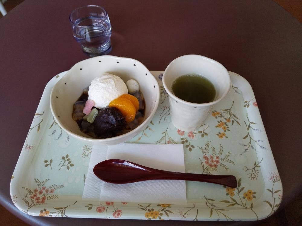CAFE & BAKERY SUGITA