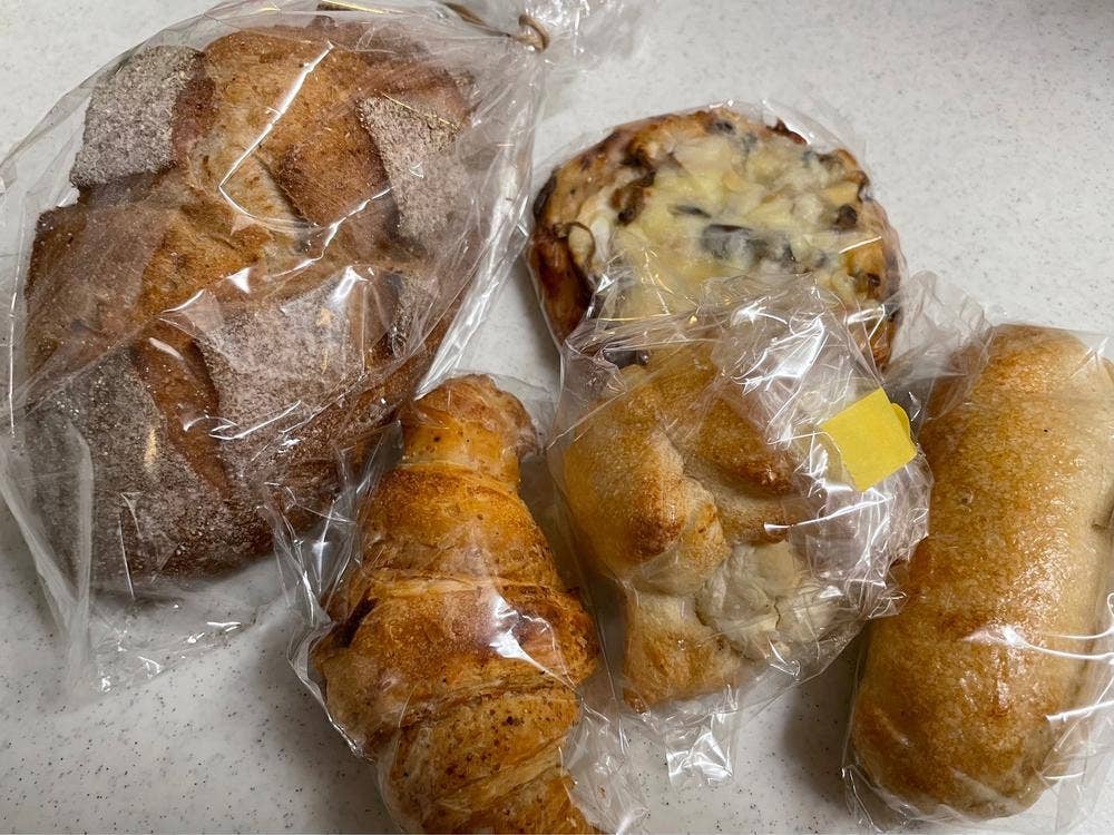 酵母パン屋 トゥルシー