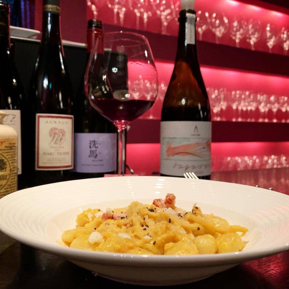 ワインバー エム