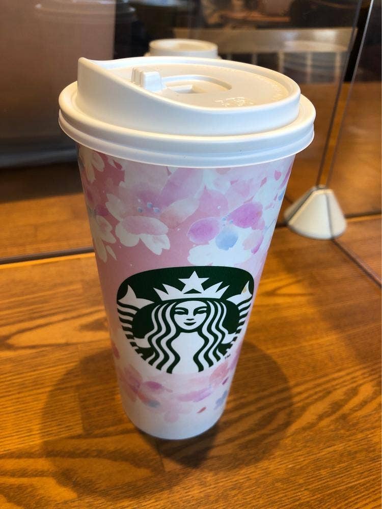 スターバックス コーヒー 沖縄真嘉比店