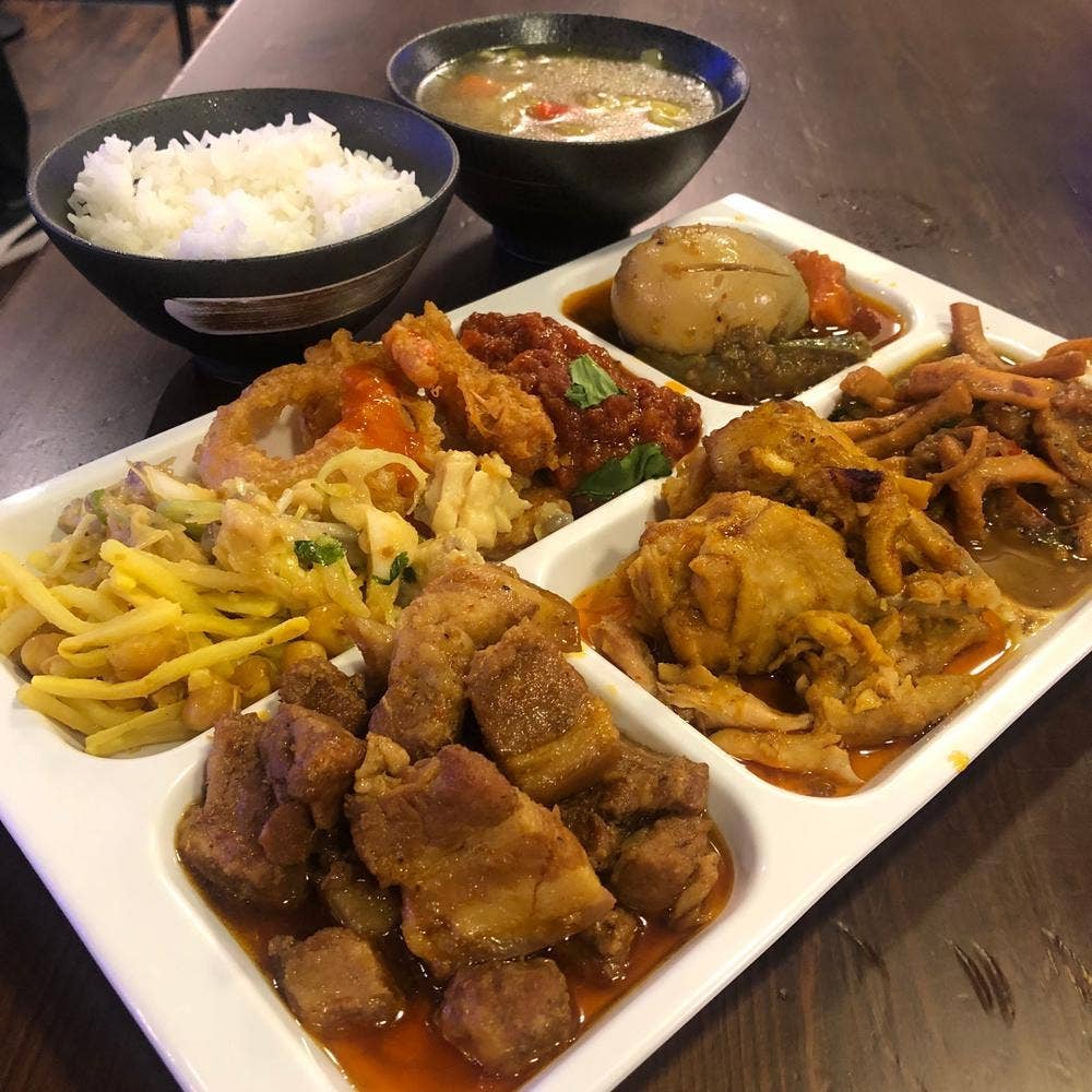 シュエターニ