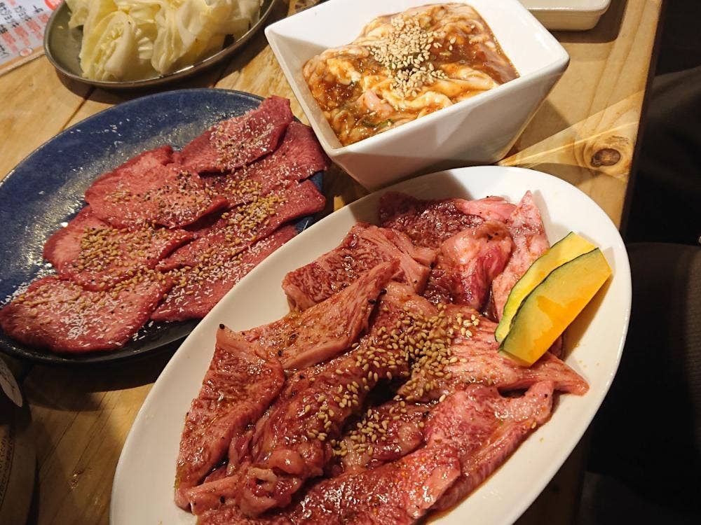 ホルモン・焼肉酒場 一本屋 大崎店