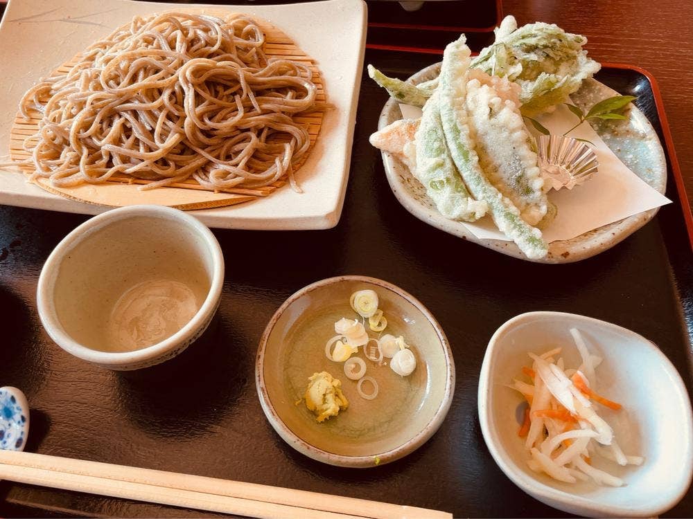手打ちそば処 麓