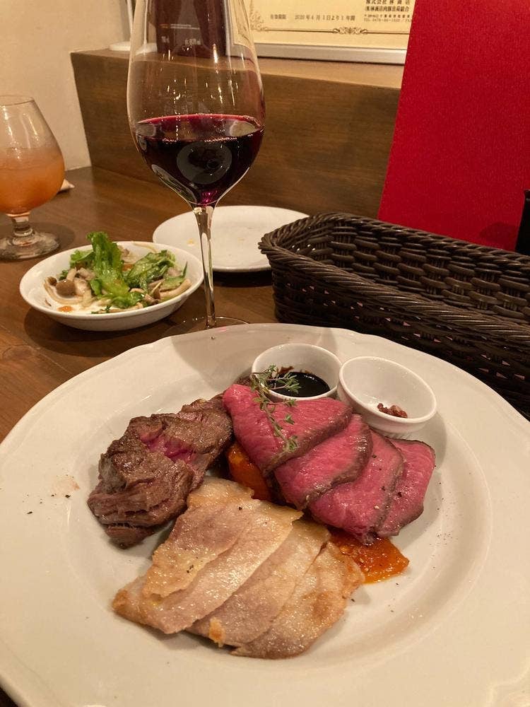 洋食とワイン ブッフルージュ