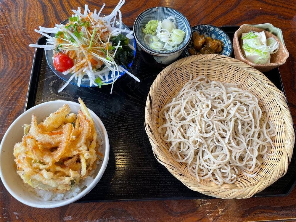 石臼挽 自家製粉純手打ちそば一草庵