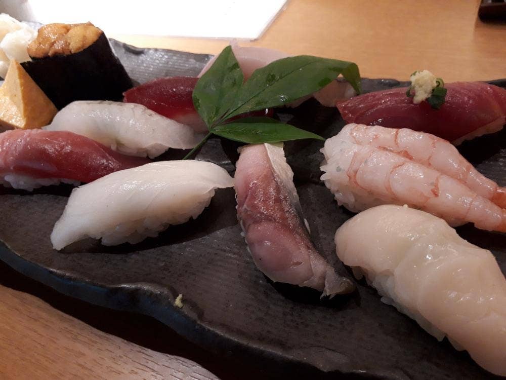鮨ぎん