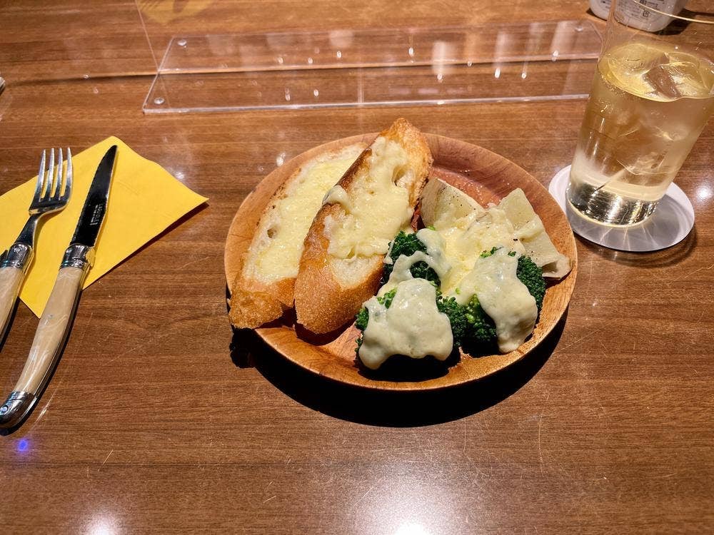 Wine bar 離
