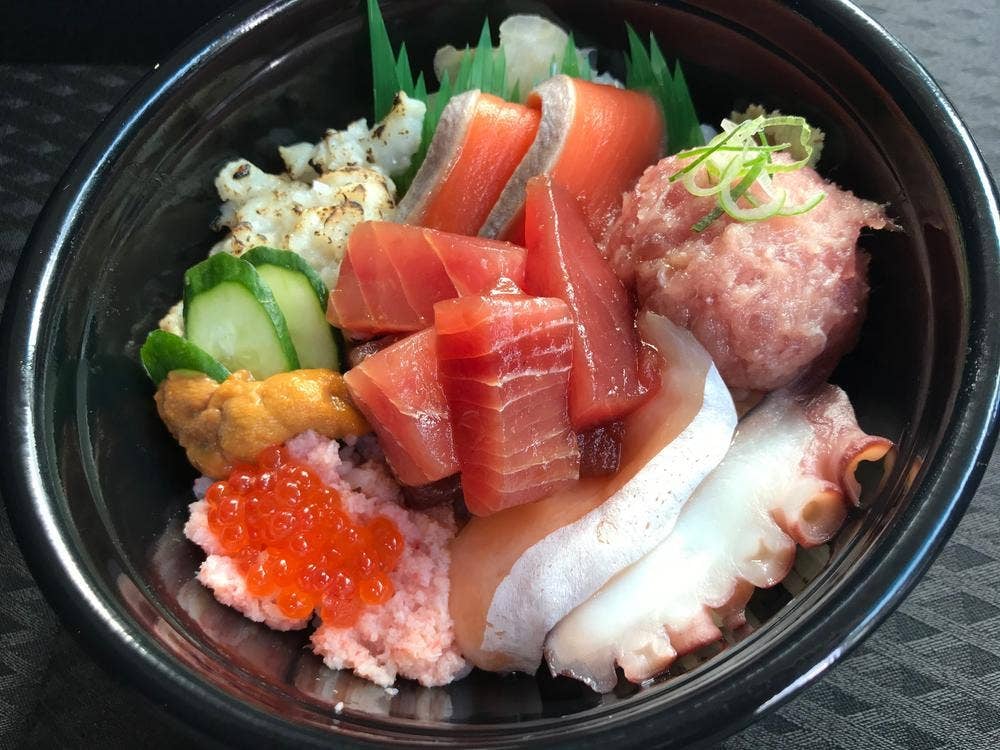 魚丼 長浜店