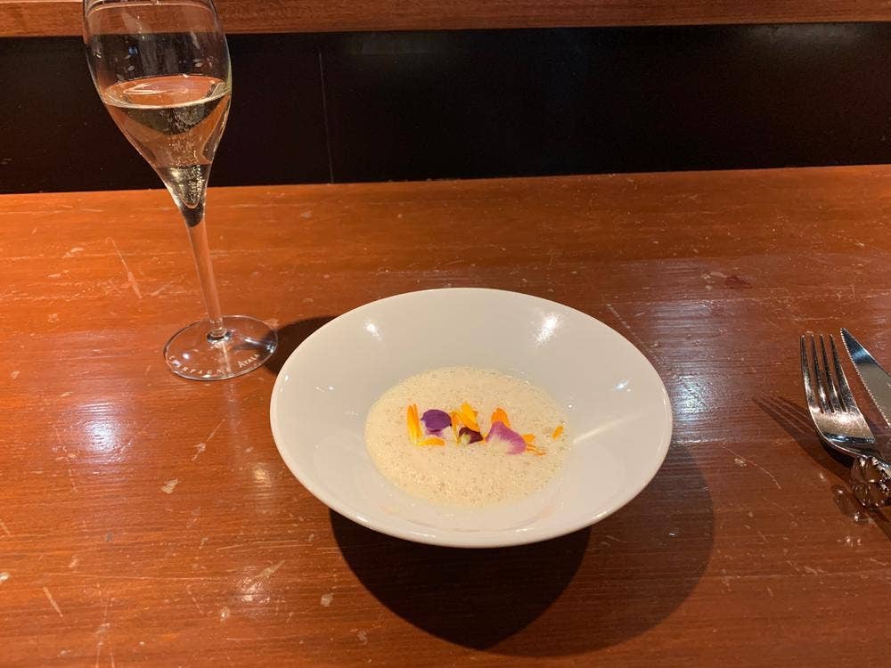 トモ クローバー 大久保食堂