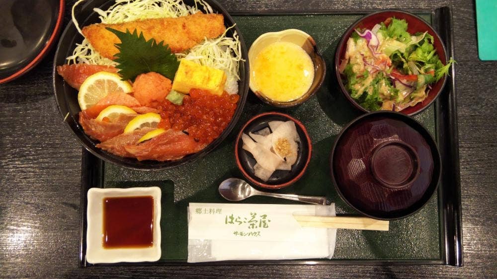 サーモンハウス はらこ茶屋