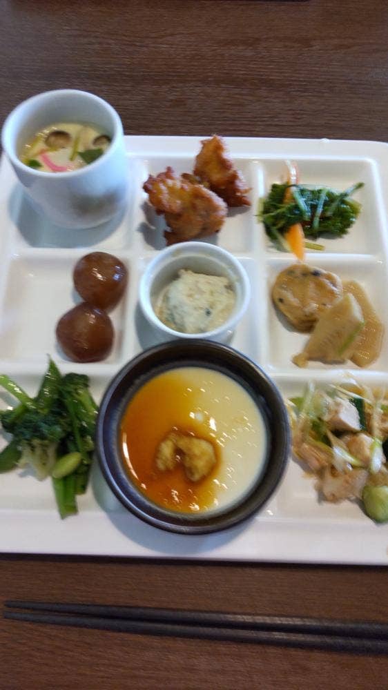 ビュッフェレストラン irodori 雅楽の湯