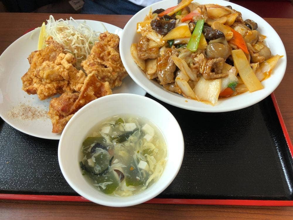 台湾料理 鴻運来