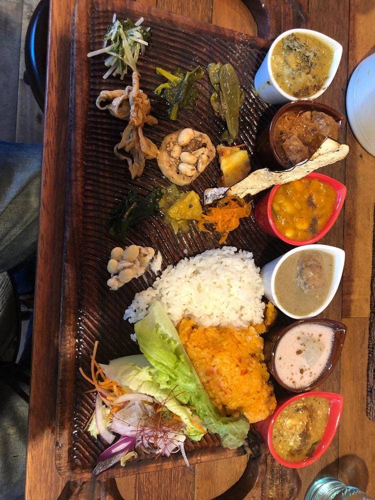 カレー食堂コモやん。