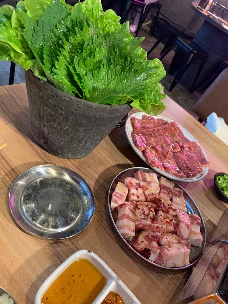 神戸サムギョプサル