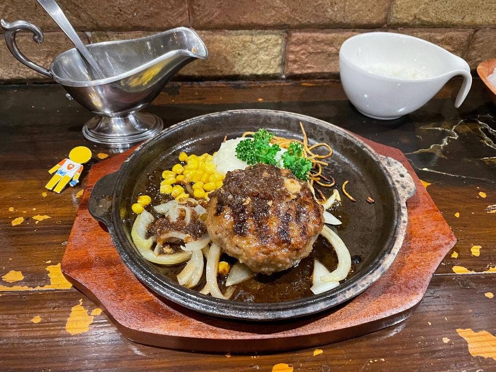 ハンバーグ×炭焼きステーキ Gravy